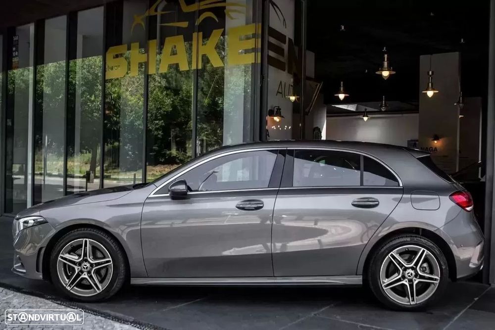 Mercedes-Benz A 250 e AMG Line - 2