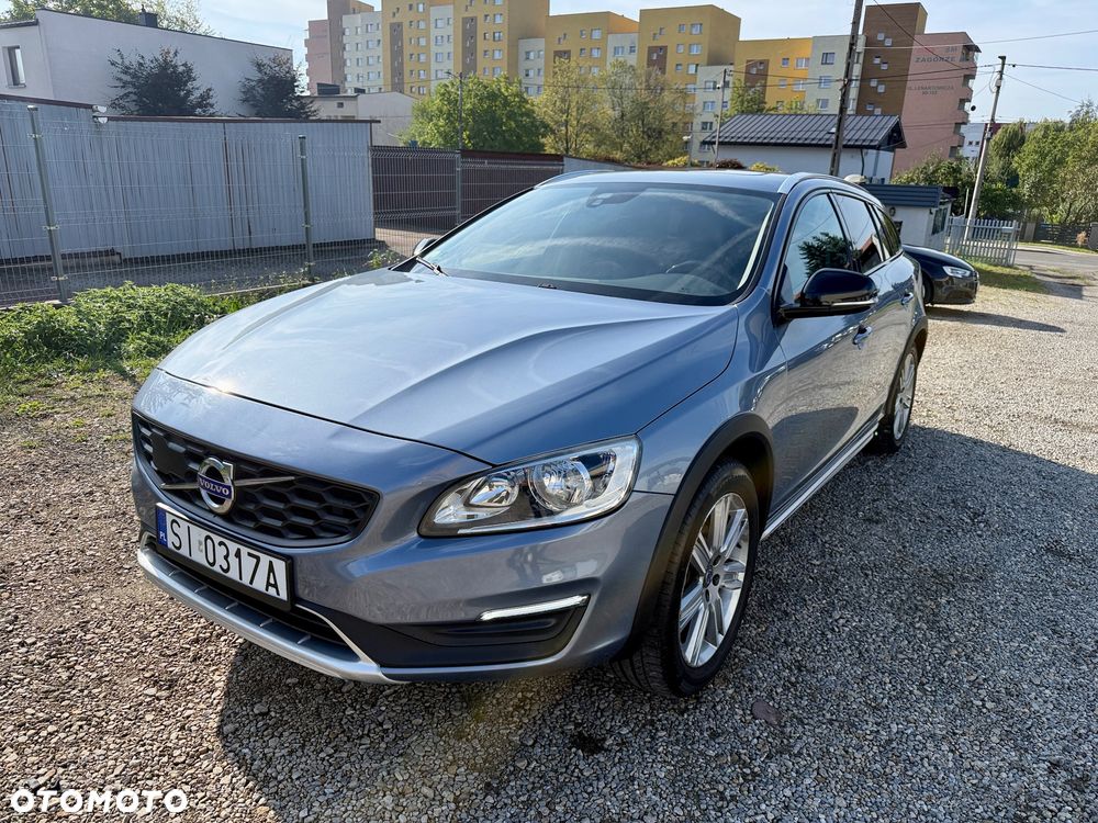 Volvo V60 Cross Country D3 Geartronic Momentum - 2