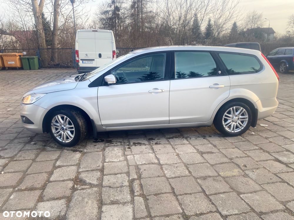 Ford Focus 1.6 Ghia - 2