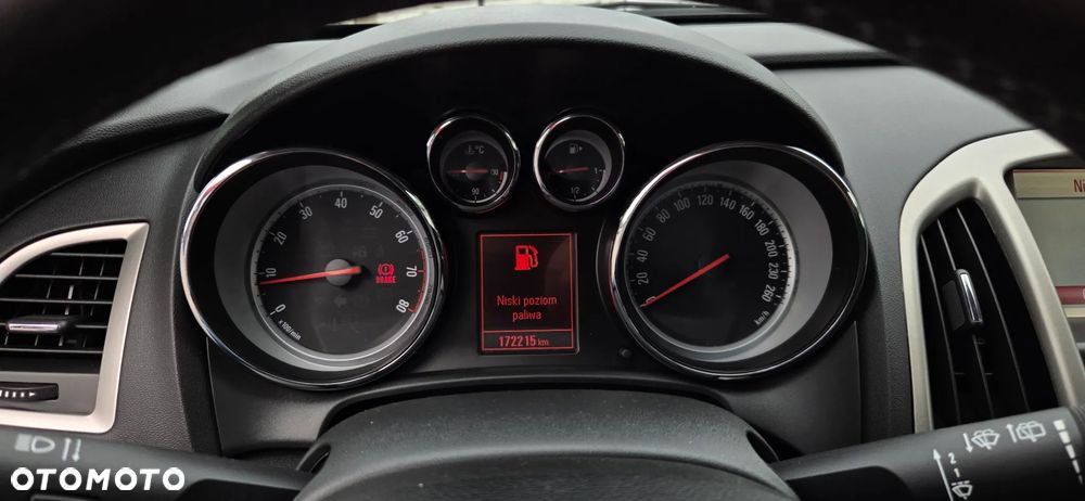Opel Astra 1.6 Turbo 150 Jahre - 26