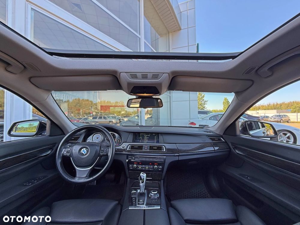 BMW Seria 7 740d xDrive - 2
