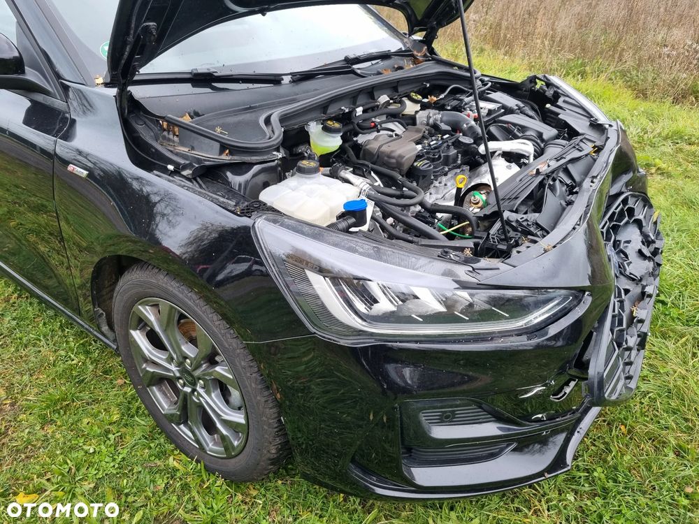 Ford Focus 1.5 EcoBlue Start-Stopp-System ST-LINE - 19