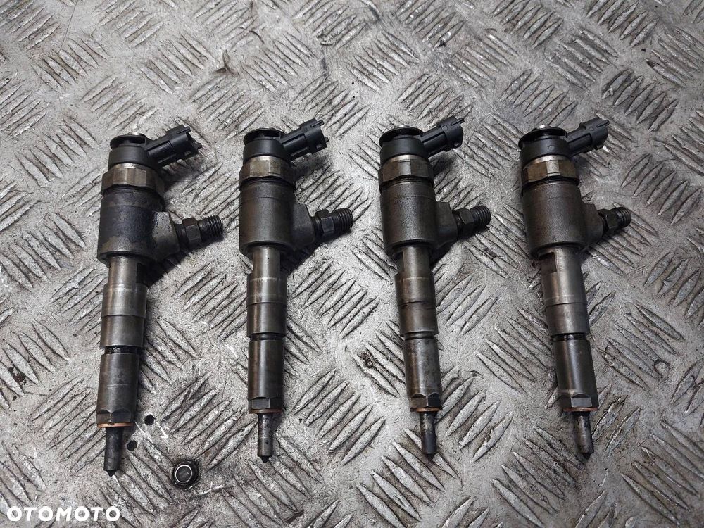 WTRYSKIWACZ KOMPLET PEUGEOT 206 1.4 HDI 9641496180 - 1