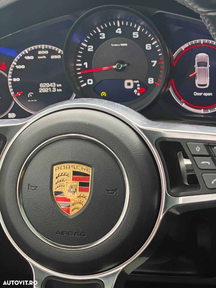 Porsche Cayenne - 11