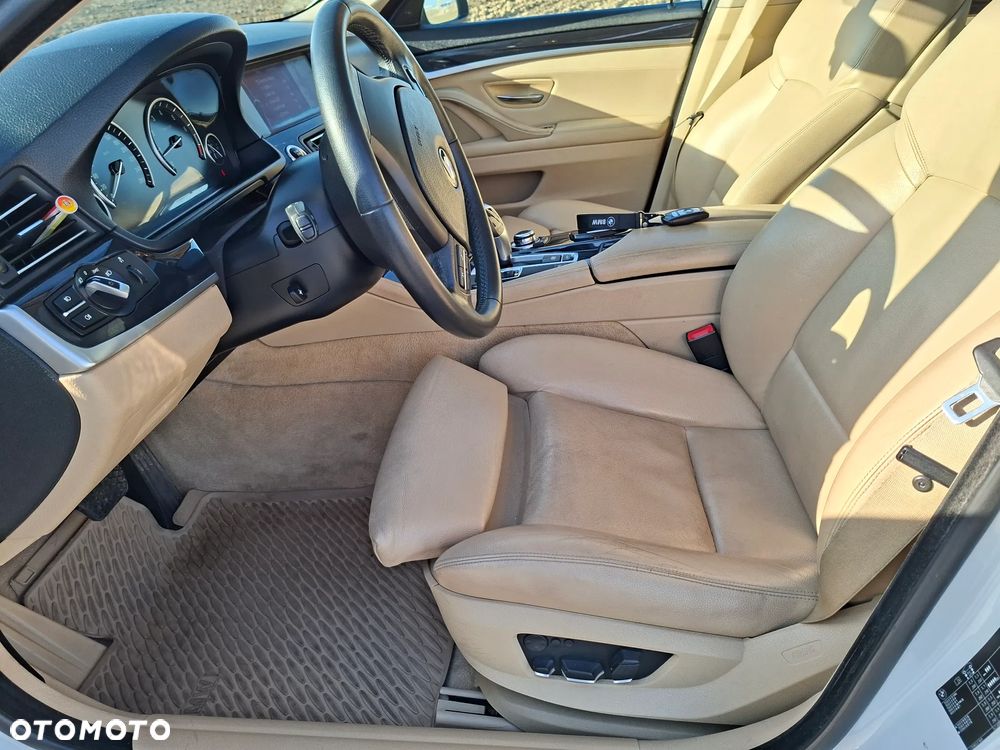 BMW Seria 5 - 12