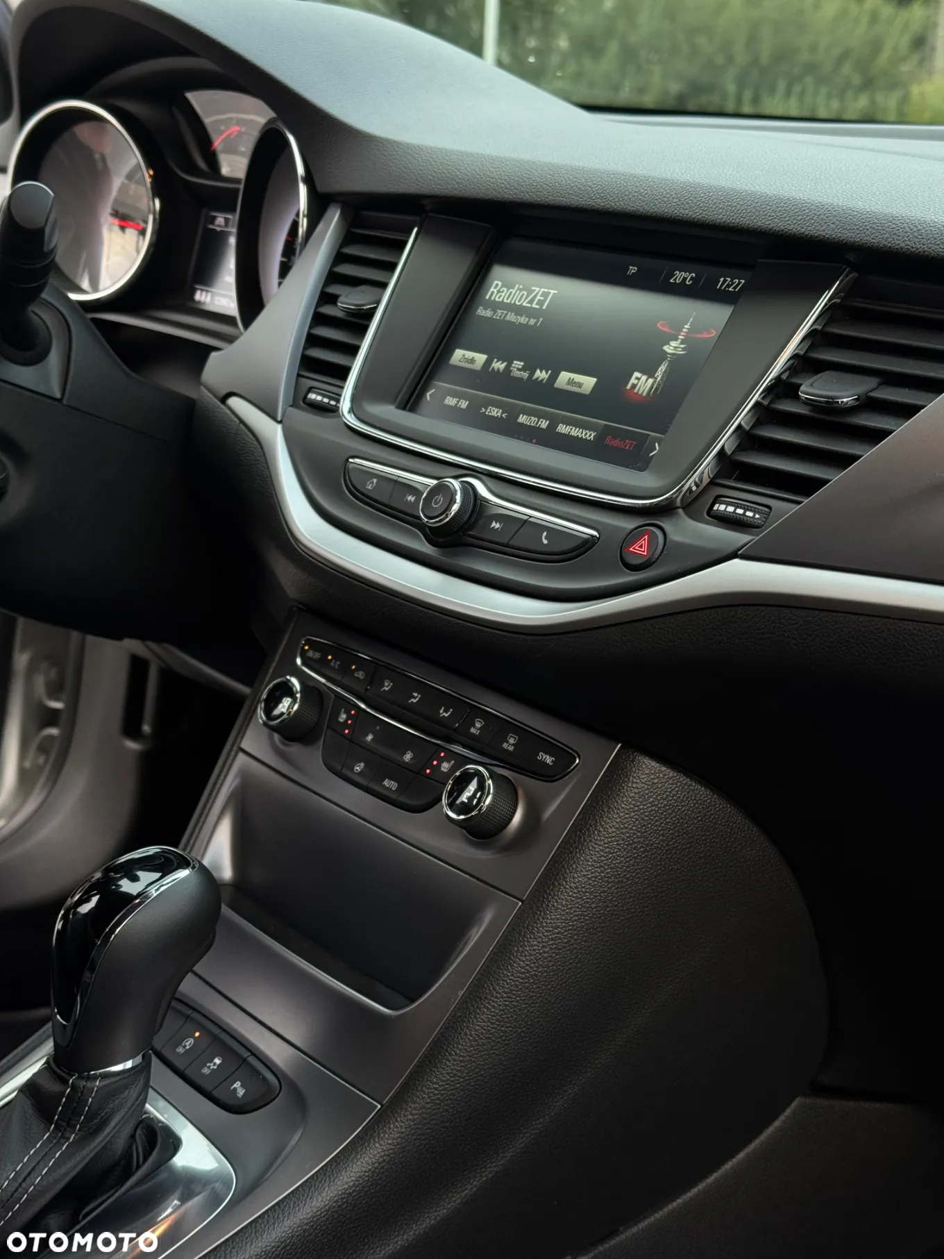 Opel Astra V 1.4 T Elite S&S - 29