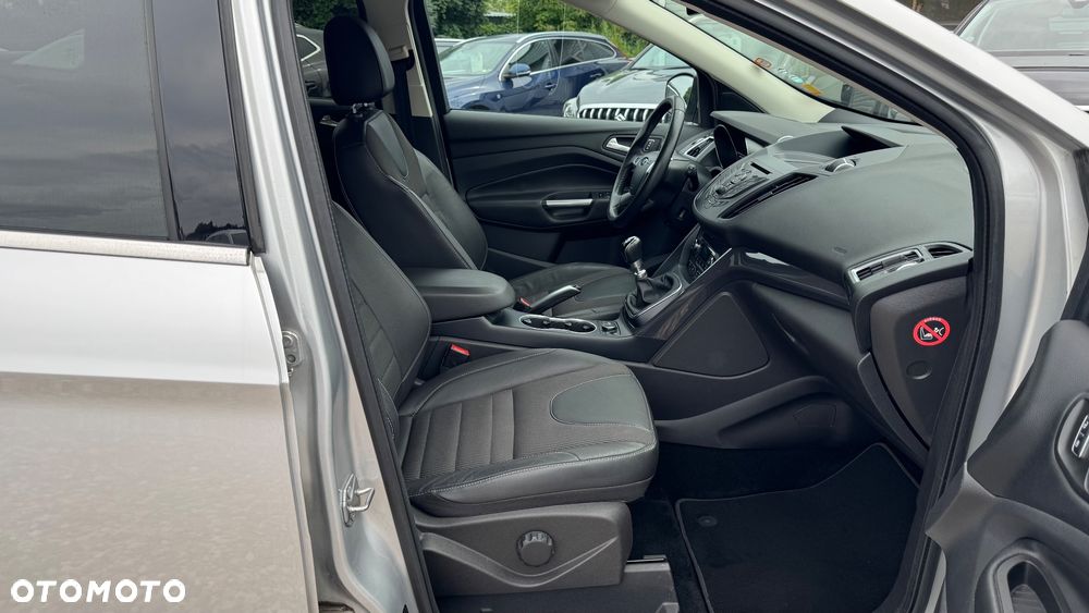 Ford Kuga 2.0 TDCi FWD Titanium - 26