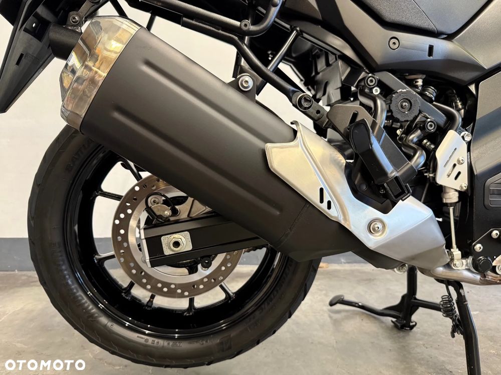 Suzuki V-STROM - 36