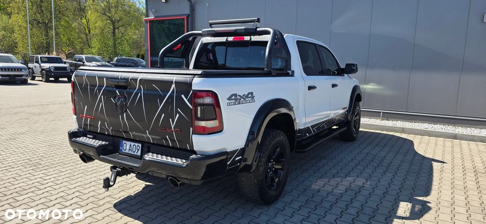 Dodge RAM - 11