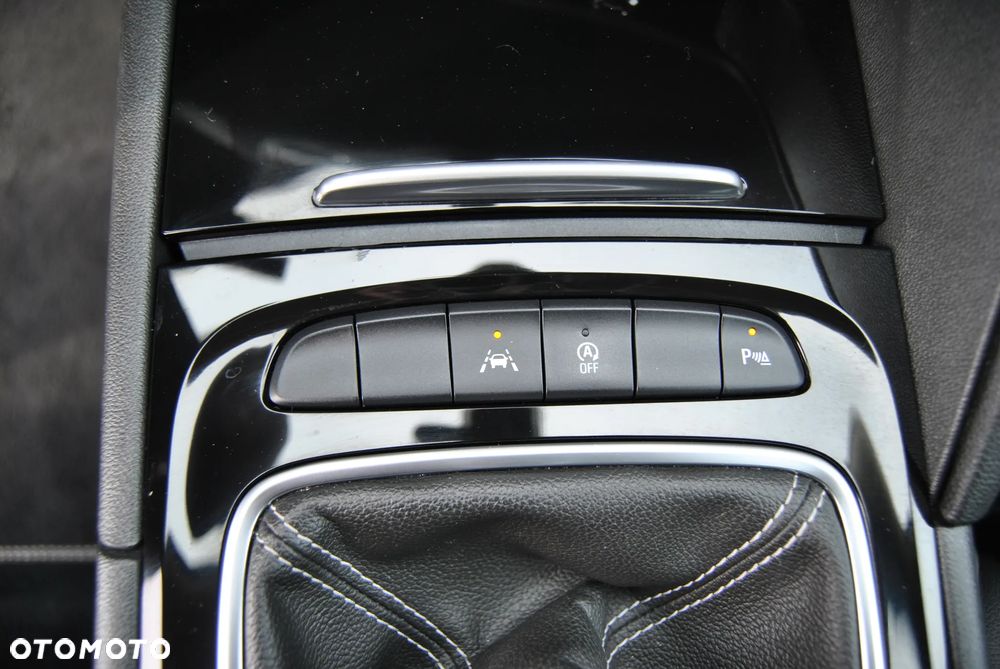 Opel Insignia Grand Sport 2.0 Diesel Innovation - 32