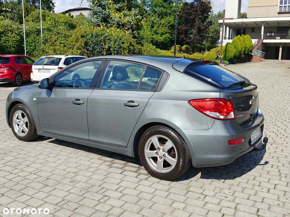 Chevrolet Cruze 1.6 LT - 21
