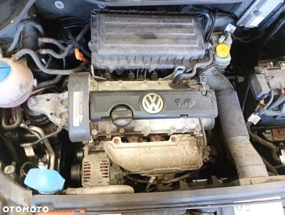 Volkswagen Polo 1.4 MATCH - 16