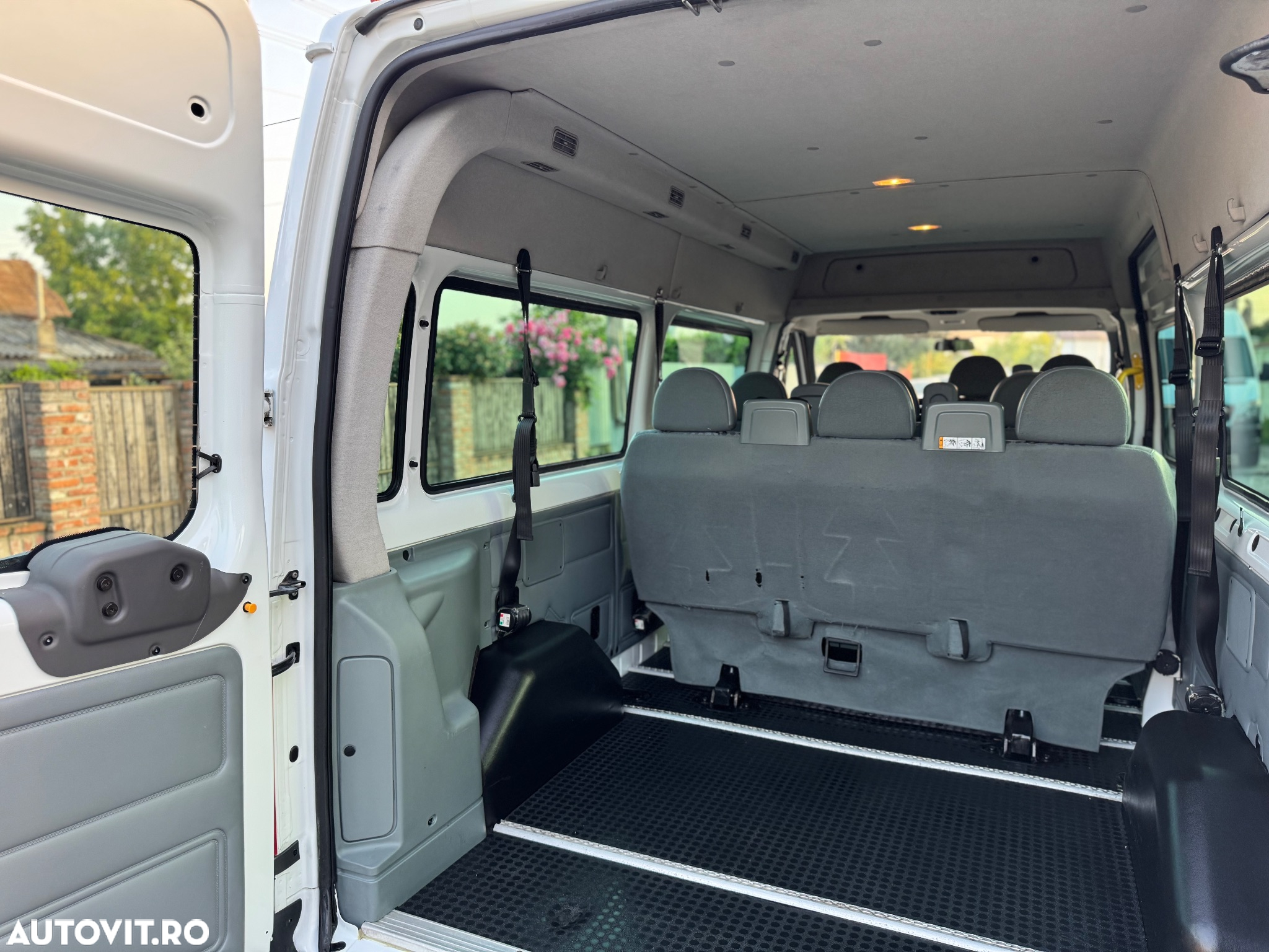 Ford Transit 300 K TDCi Pkw VA Trend - 13
