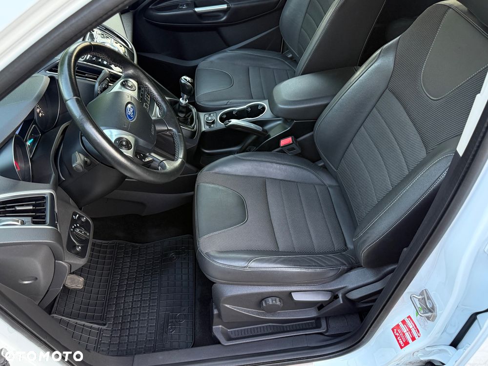 Ford Kuga 2.0 TDCi 4x4 Titanium - 18