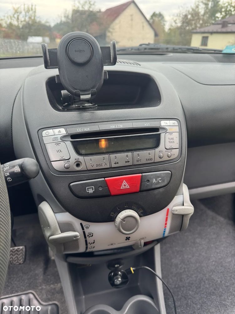 Toyota Aygo - 8