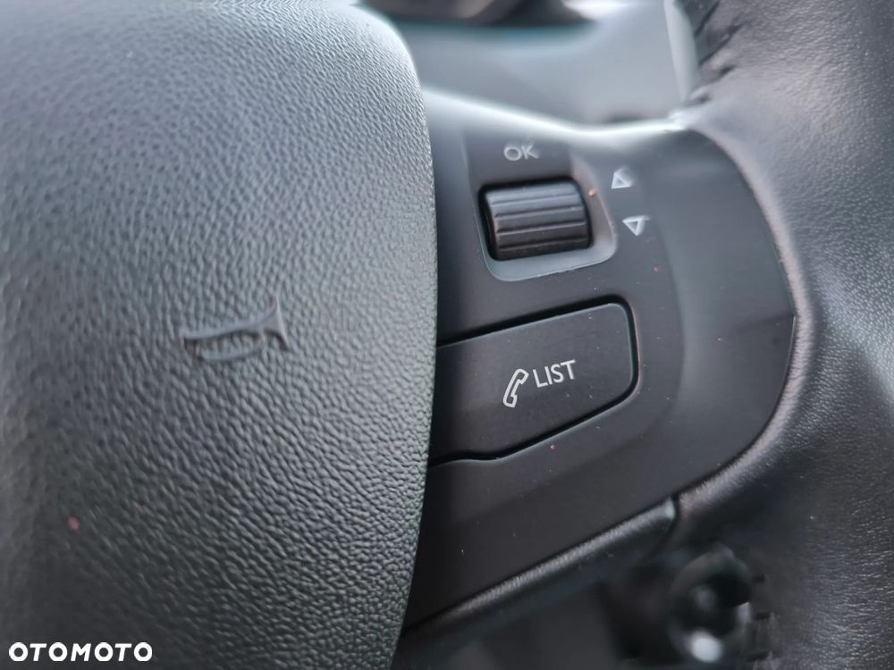 Peugeot 208 PureTech 82 Winter Edition - 30