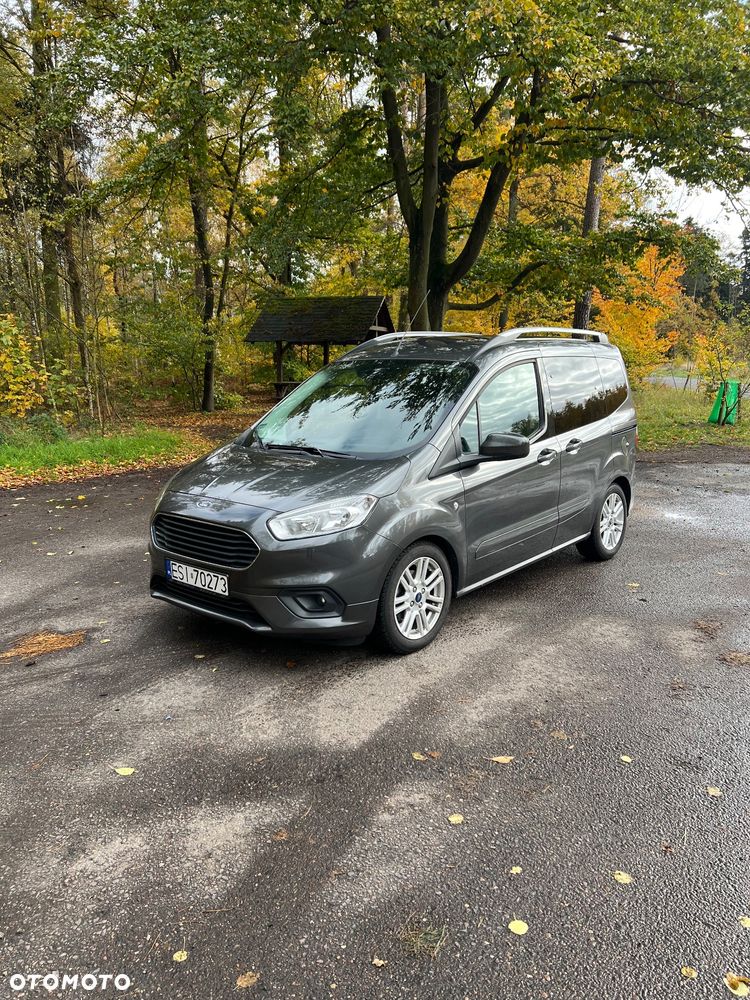 Ford Tourneo Courier 1.5 TDCi Titanium - 1