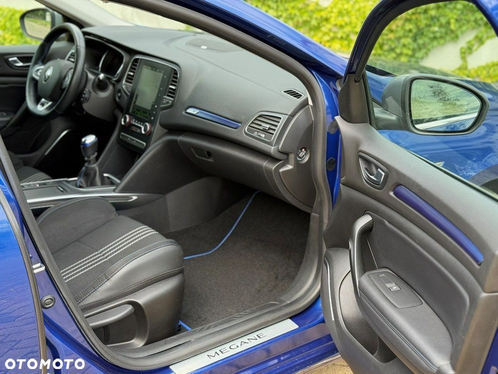 Renault Megane TCe 140 GPF GT LINE - 8