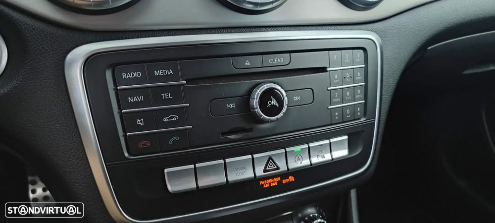 Mercedes-Benz CLA 180 d Shooting Brake AMG Line - 33