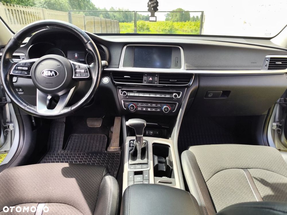 Kia Optima Plug-in Hybrid - 13