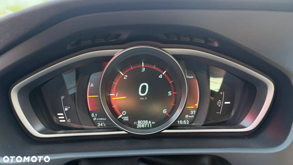 Volvo V40 D4 RDesign - 19