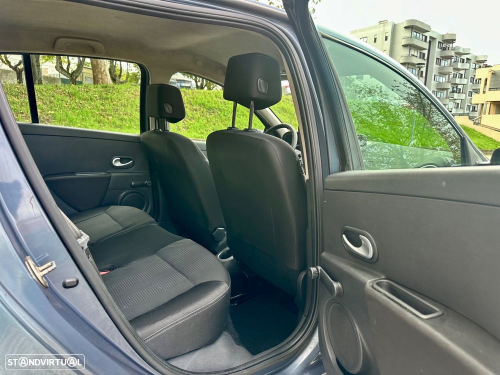 Renault Clio 1.2 TCE Dynamique S - 25