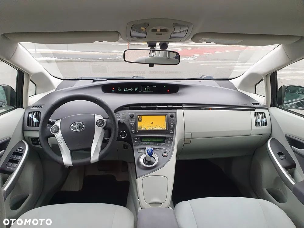 Toyota Prius - 11
