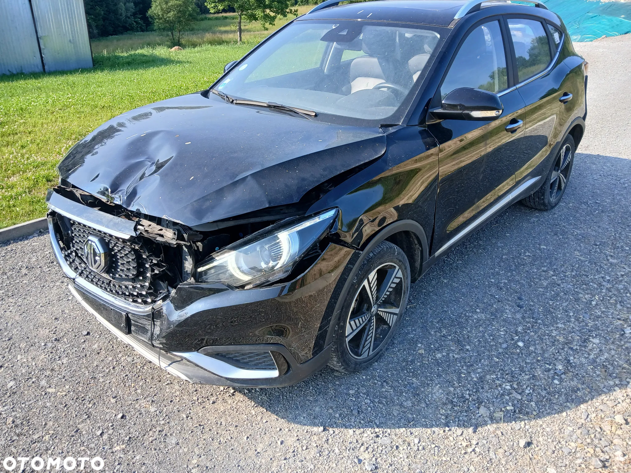MG ZS - 3