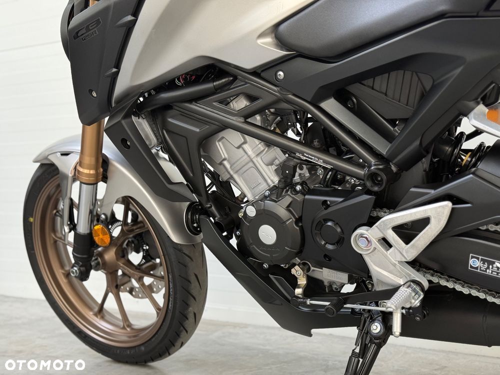 Honda CB - 33