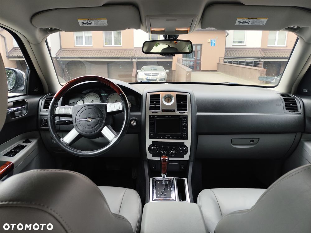 Chrysler 300C 3.0 V6 CRD - 9