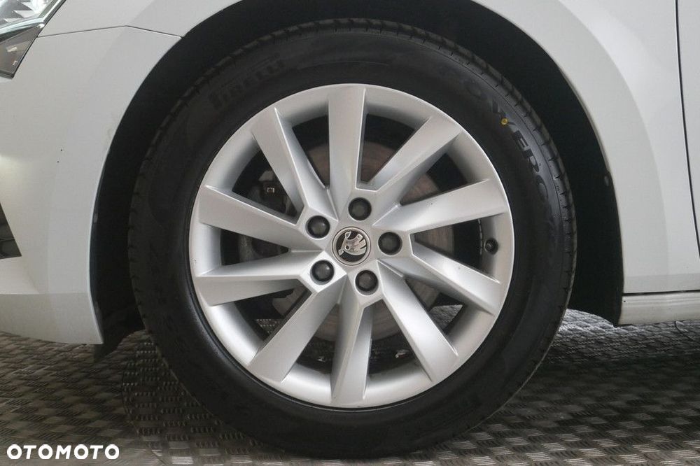 Skoda Superb 1.5 TSI Ambition - 14