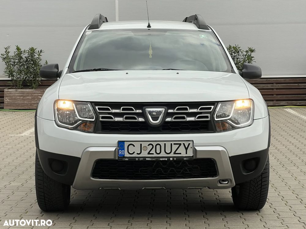 Dacia Duster 1.6 4x4 Laureate - 9