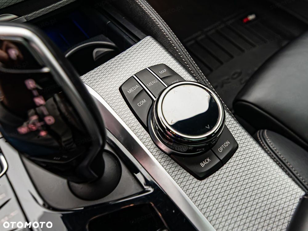 BMW Seria 5 - 24