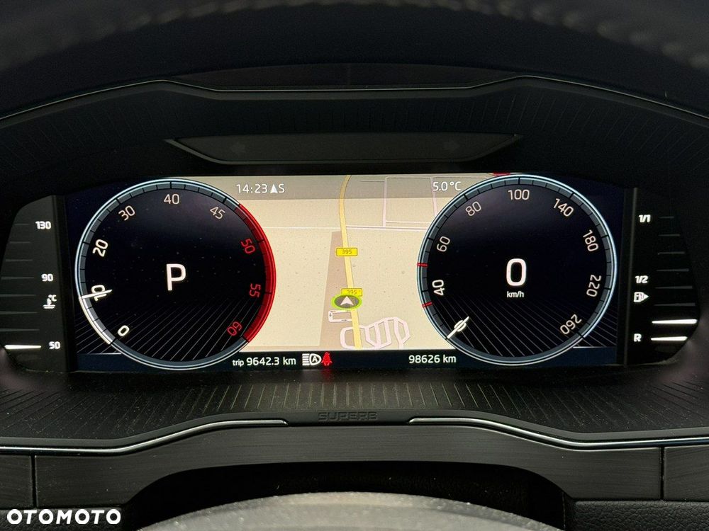 Skoda Superb 2.0 TDI SCR Style DSG - 18