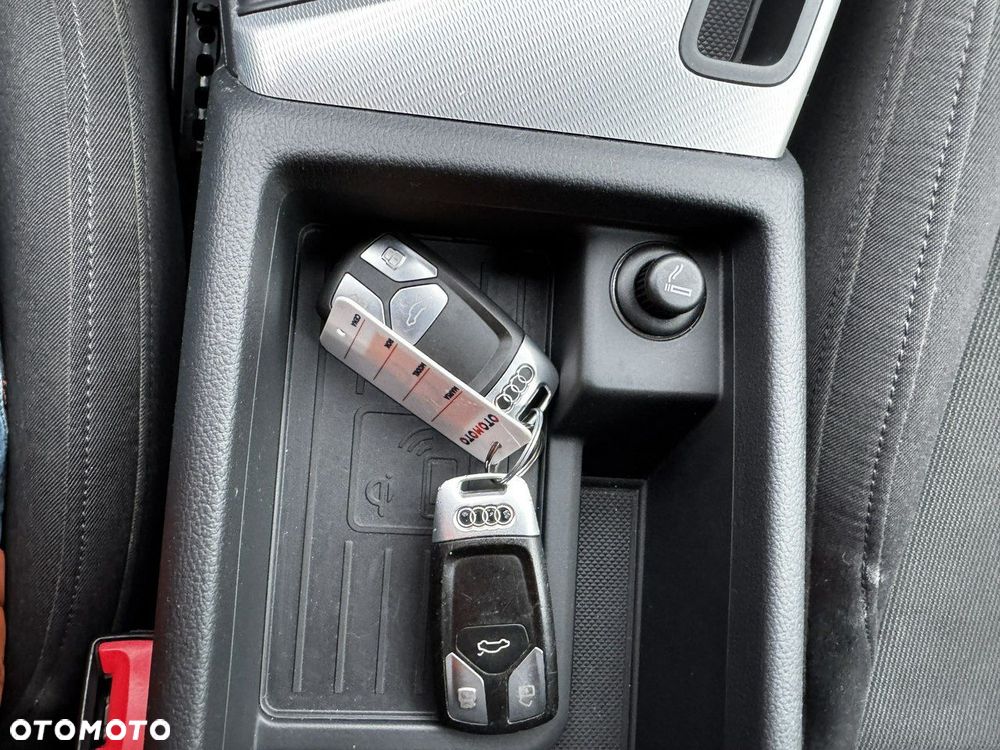 Audi A4 Limousine - 32