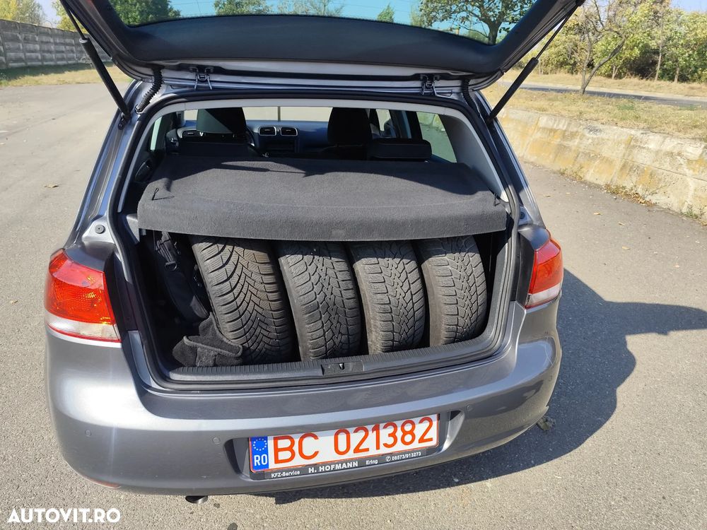 Volkswagen Golf - 20