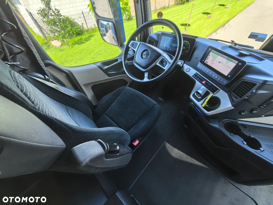 Mercedes-Benz Actros 1845 LSnRL * BigSpace * 2 zbiorniki * Salonka * Bi-Xenon * StyleLine * * - 19