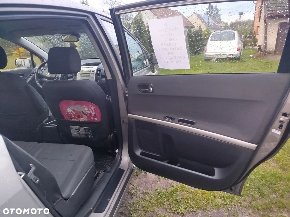 Toyota Corolla Verso 2.0 D-4D Sol - 14