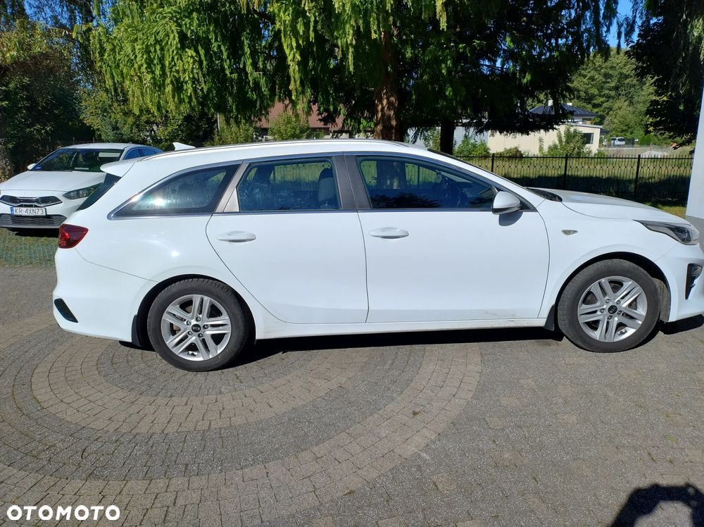 Kia Ceed 1.5 T-GDI M - 2