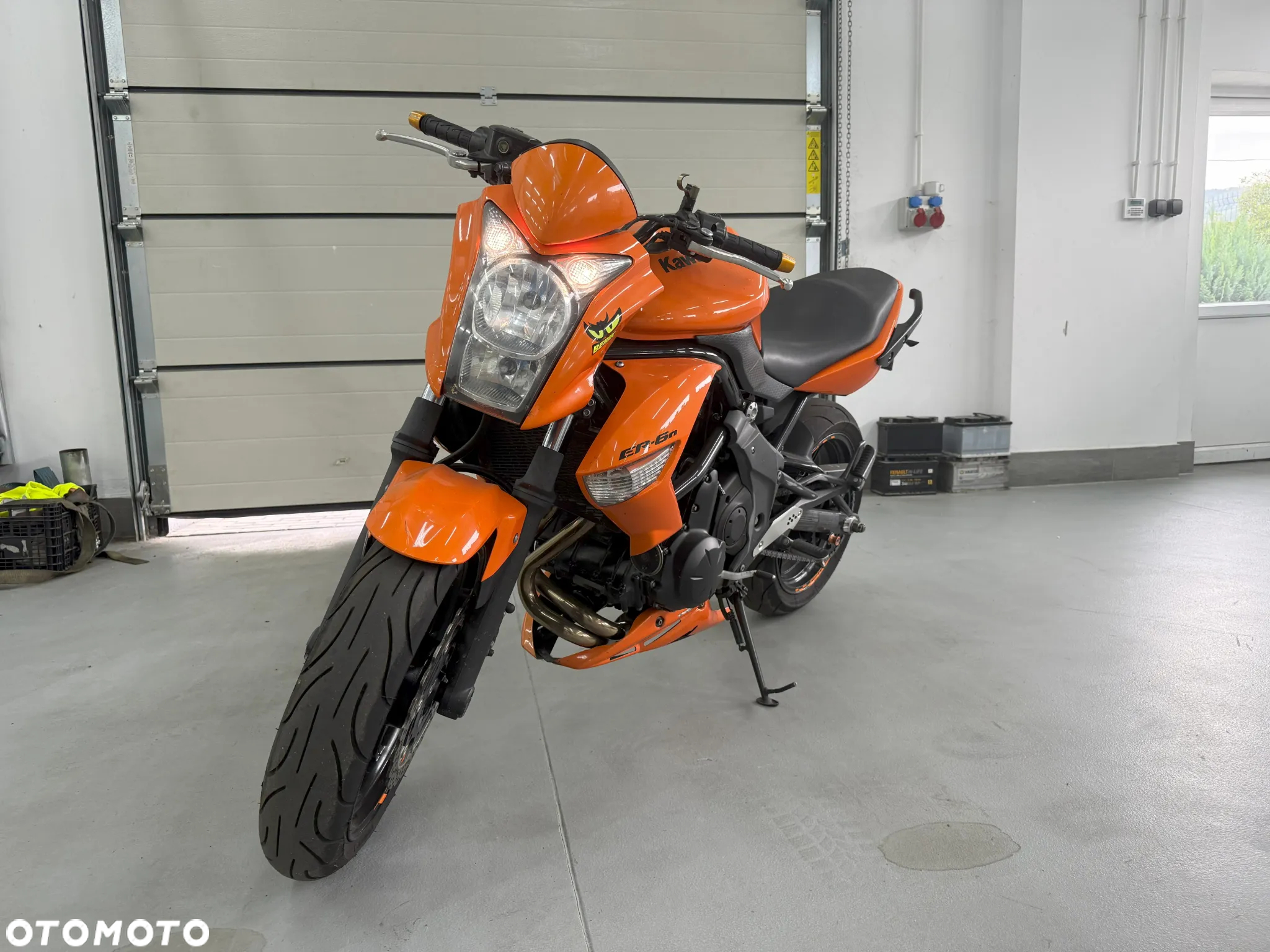 Kawasaki ER - 8