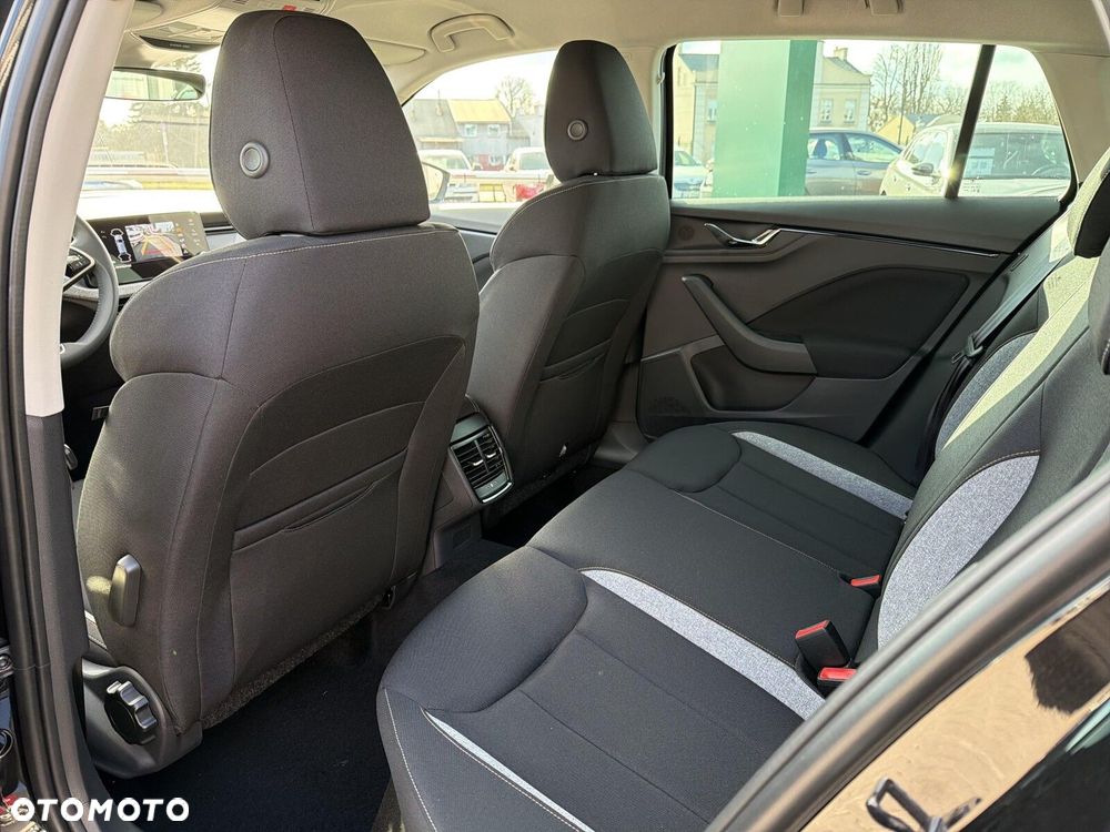 Skoda Scala 1.0 TSI Drive DSG - 23
