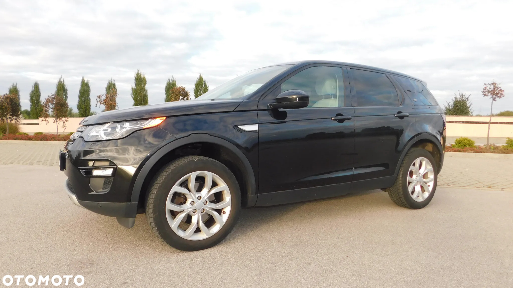 Land Rover Discovery Sport 2.0 Si4 HSE Luxury - 11