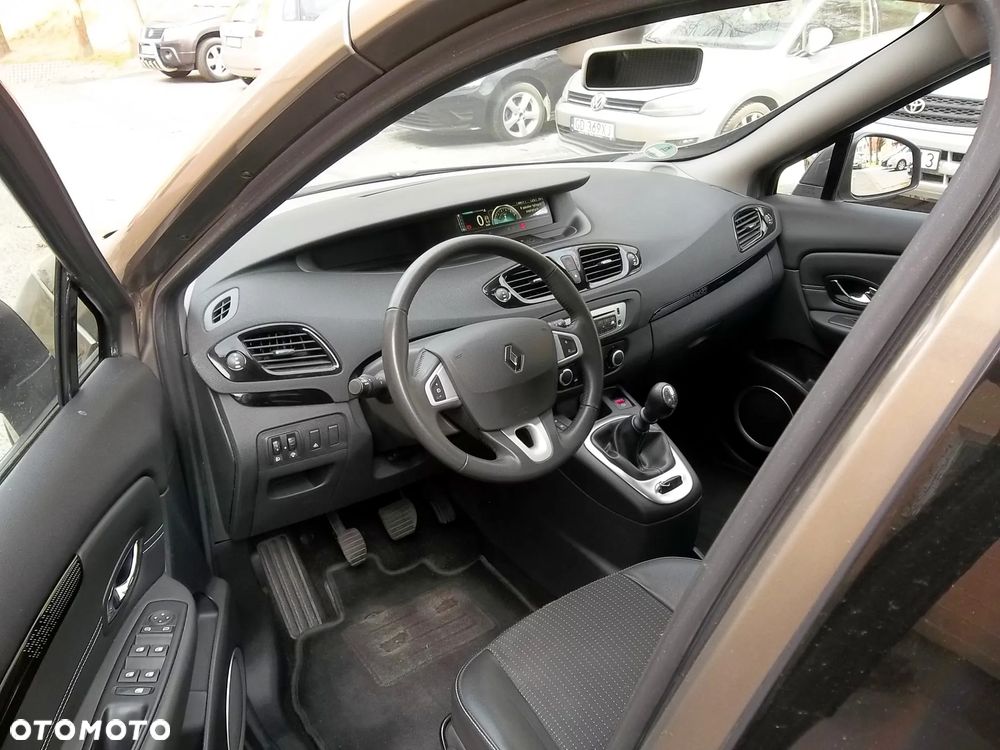 Renault Scenic 1.6 16V 110 LIMITED - 5