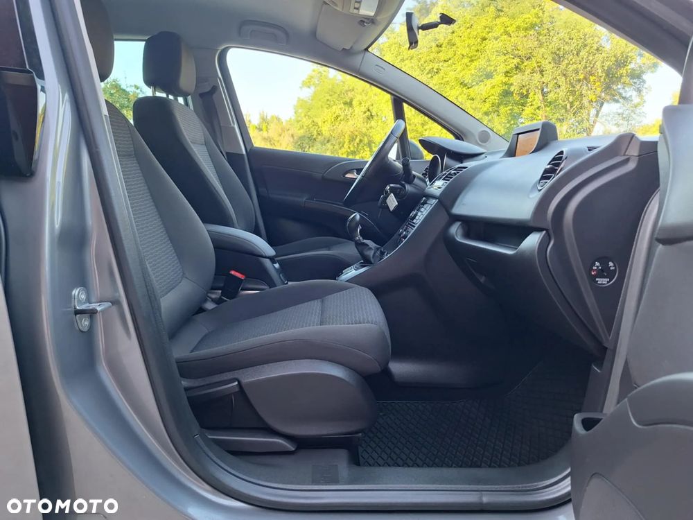 Opel Meriva 1.4 T Cosmo S&S - 18