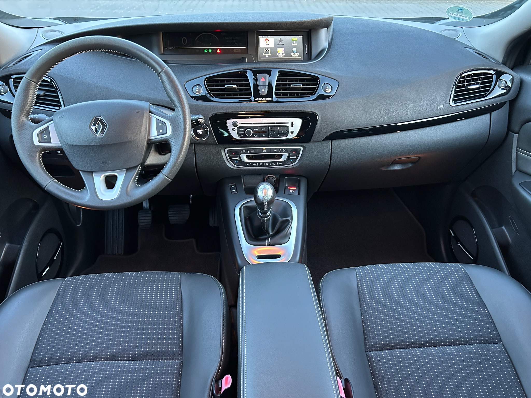 Renault Scenic 1.6 dCi Bose - 14