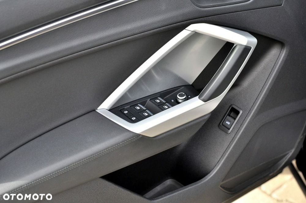 Audi Q3 45 TFSI Quattro S-Line S tronic - 18