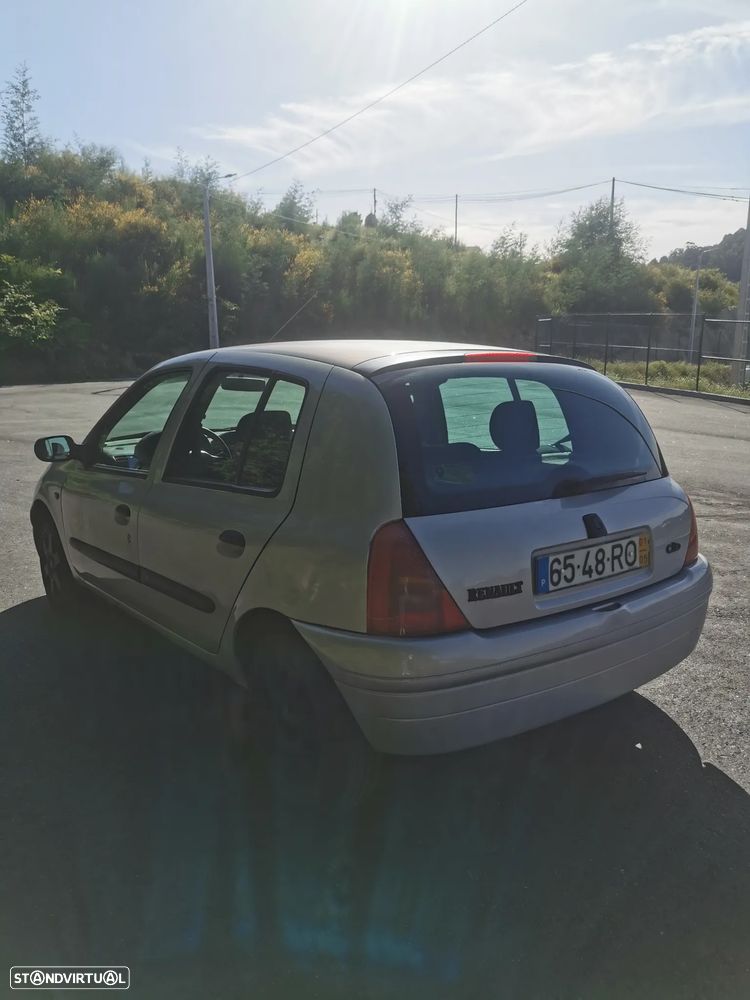 Renault Clio 1.2 RN - 2