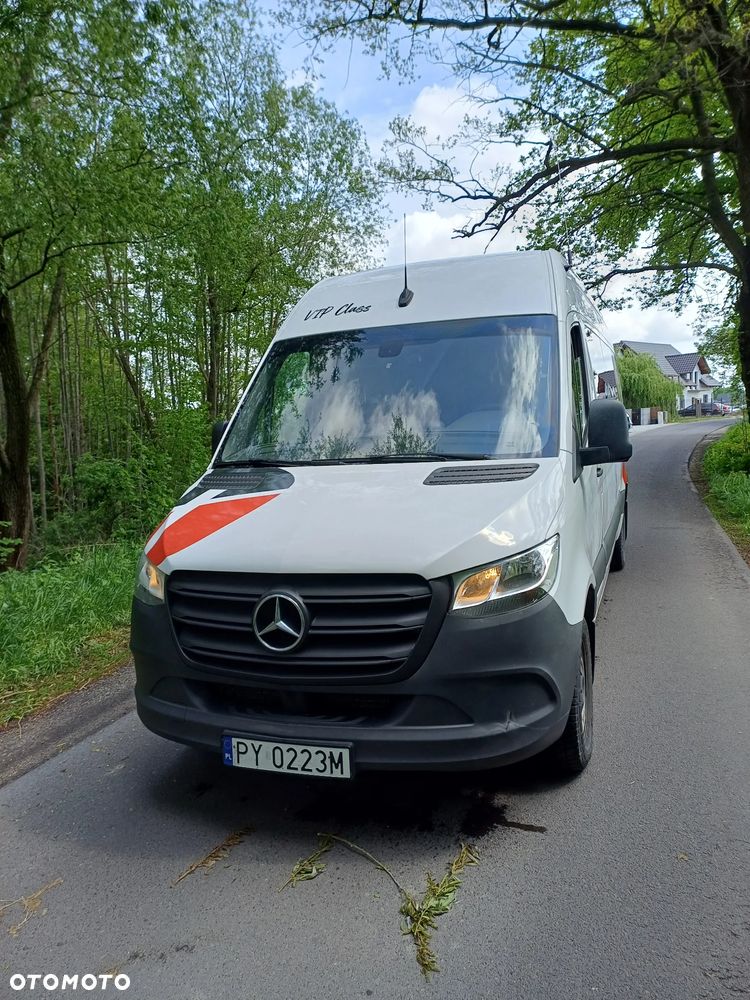 Mercedes-Benz Sprinter - 12