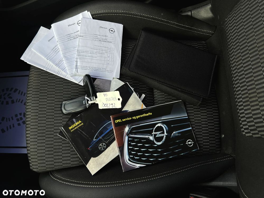 Opel Insignia 1.5 T Exclusive S&S - 33