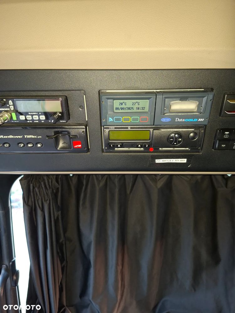 Mercedes-Benz ACTROS 2551 - 9